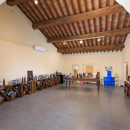 Streda Wine & Country Фермерский дом Винчи